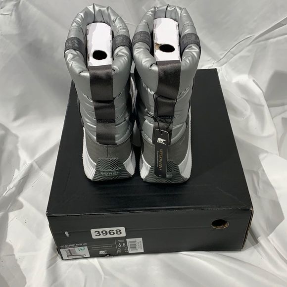 Sorel Women's Out N About Mid Puffy Boots - Picture 8 of 13